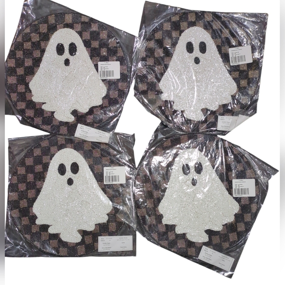 NWT! Set Of 4 Tahari 14in. Round Beaded Checker Ghost Placemats - Picture 1 of 4